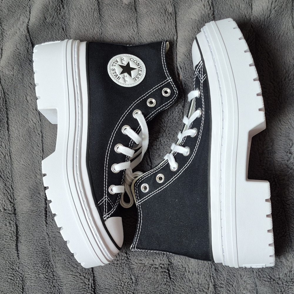 Converse CTAS Black and White Lugged Heel Platform High-Tops Size 8, New In Box! - Picture 11 of 13